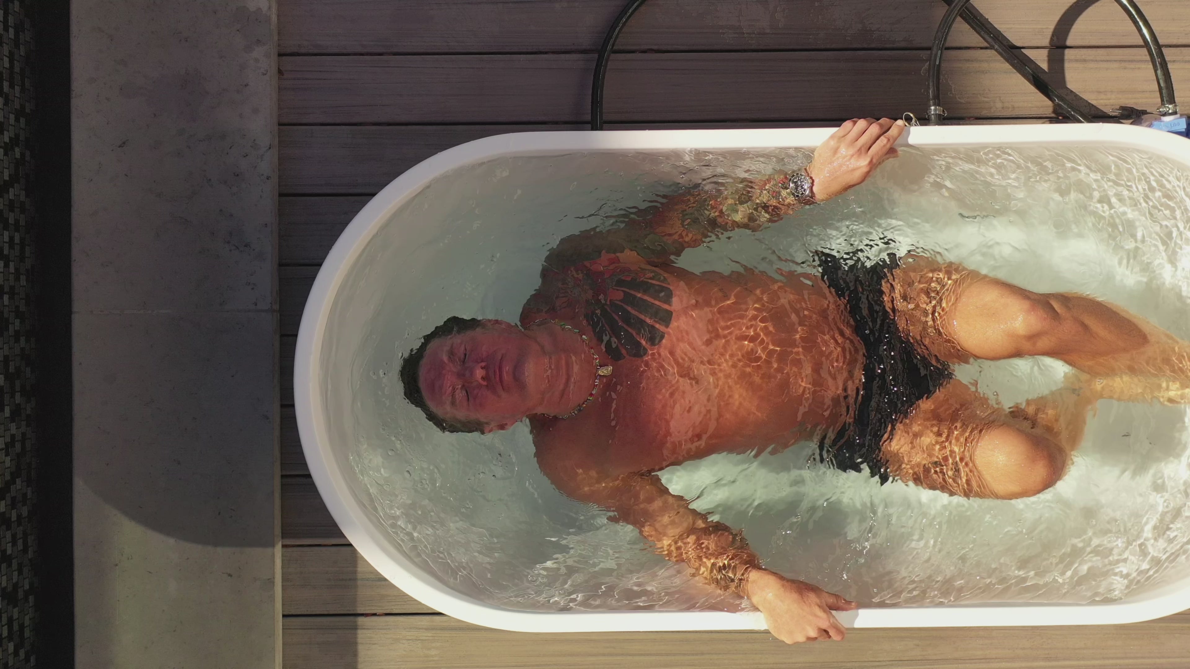 Load video: FjØRD Cold Plunge